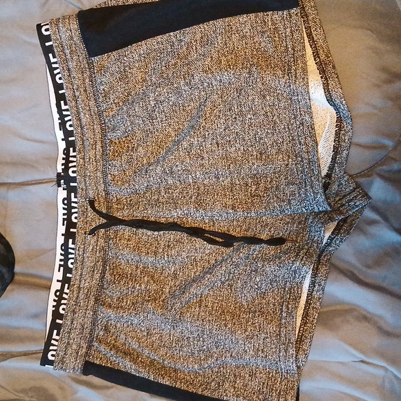 XL Rue21 Shorts - Picture 1 of 4